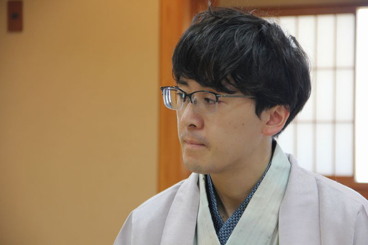 王座戦中継Blog : 伊藤叡王が仕掛ける