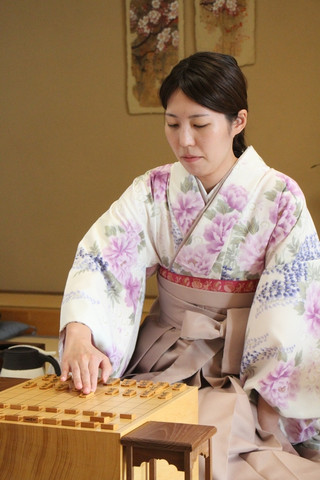 里見香奈白玲