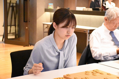 Hikae02