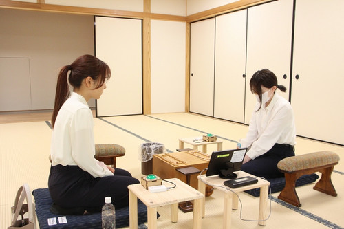 欅の間