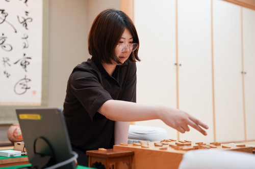 A7v04925