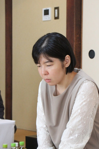 伊藤女流四段