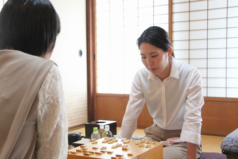福間女流王位