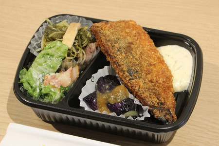 アジフライ弁当