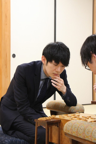 斎藤慎太郎八段