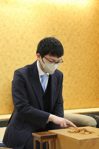永瀬拓矢九段
