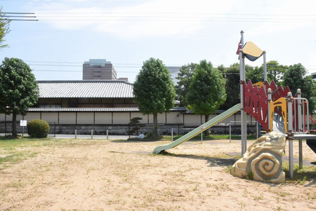 Isu03