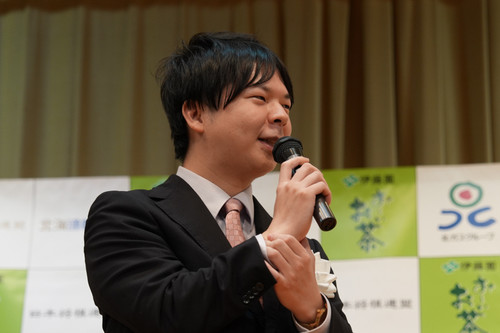 A7v03768