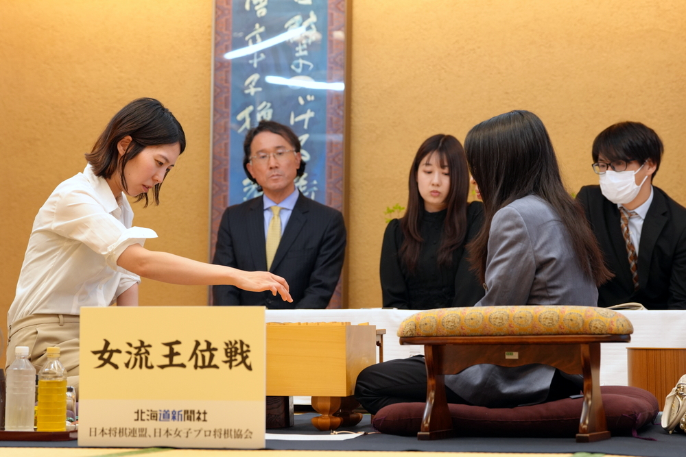女流王位戦中継Blog: 感想戦